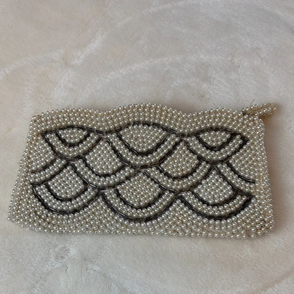Vintage Pearl Beaded Clutch Bag in Ivory - Oh la la - Wedding bells!